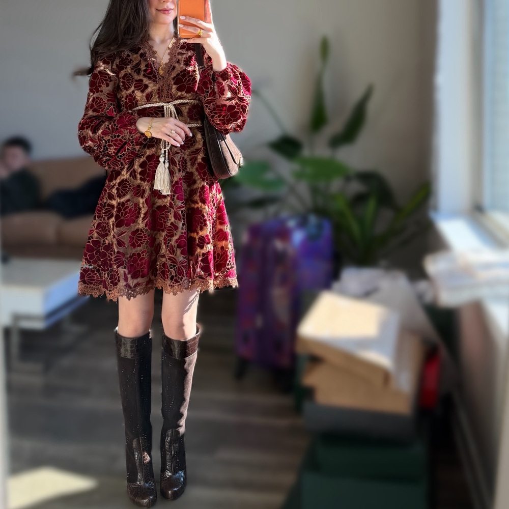 Chic Burgundy Floral Mini Dress